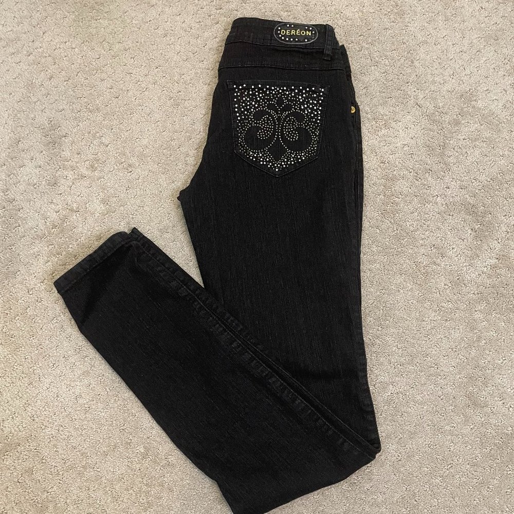 Dereon Womens Fleur Stud Rhinestone STRETCH Jeans sz 6/S EUC See Photos